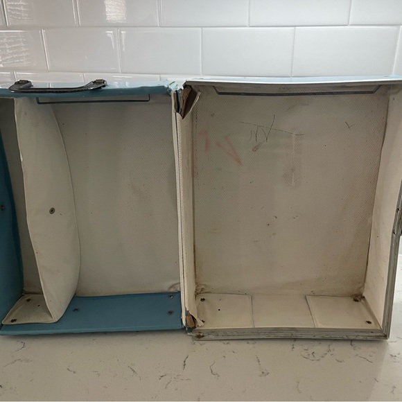 Vintage Mattel Barbie 1963 doll Wardrobe double carrying case As Is - Picture 2 of 3